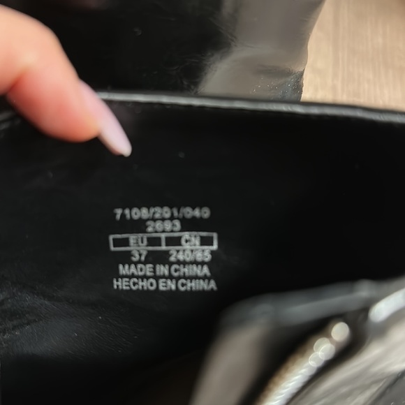 Zara Ankle Boots - Picture 5 of 6